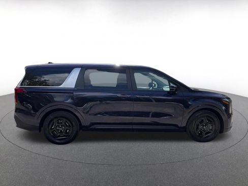 Used 2026 Kia Carnival FWD image 15