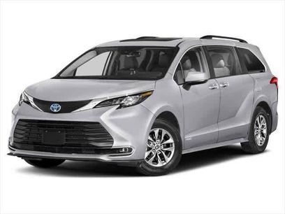 Used 2021 Toyota Sienna XLE w/ XLE Plus Package