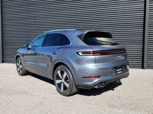 New 2026 Porsche Cayenne E-Hybrid image 3
