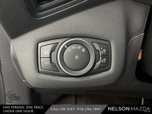 Used 2019 Ford Escape SEL image 28