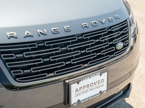 Certified 2026 Land Rover Range Rover Velar S AWD/4WD image 16
