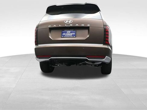 Certified 2026 Hyundai Palisade Calligraphy FWD image 37