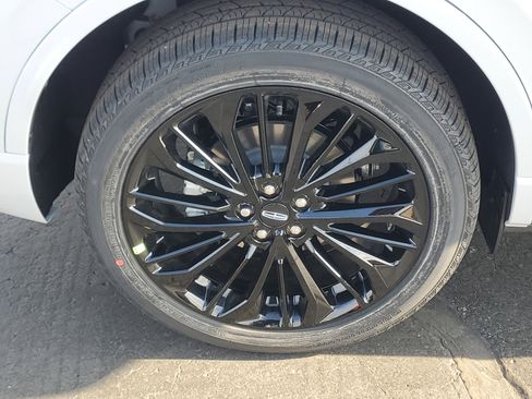 New 2026 Lincoln Corsair Premiere image 5