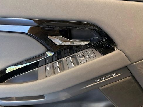 New 2026 Land Rover Range Rover Evoque Dynamic SE AWD/4WD image 13