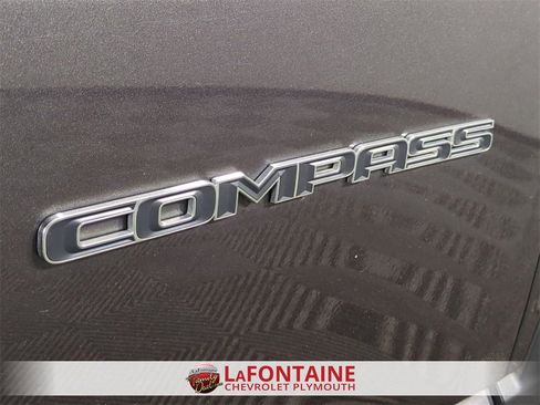 Used 2019 Jeep Compass Limited image 28