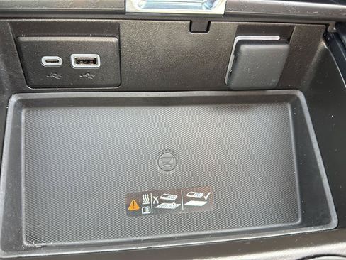 Used 2024 GMC Yukon XL Denali AWD/4WD image 44