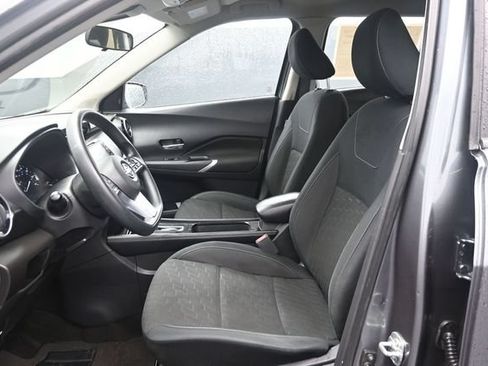 Used 2023 Nissan Kicks SV FWD image 10