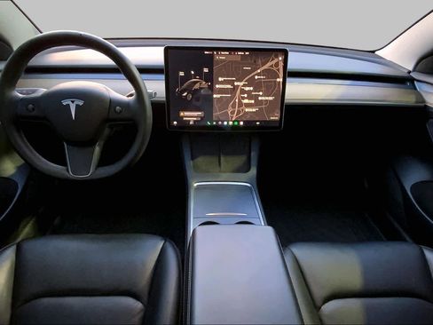 Used 2021 Tesla Model 3 Standard Range Plus RWD image 14