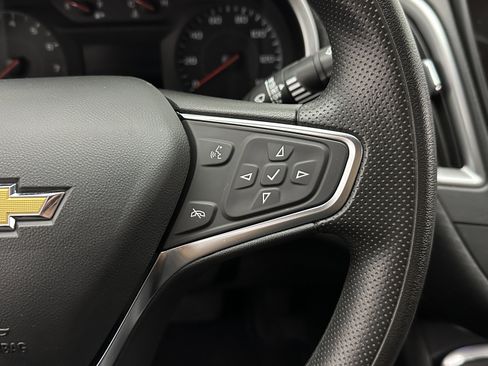 Used 2025 Chevrolet Malibu LT image 16