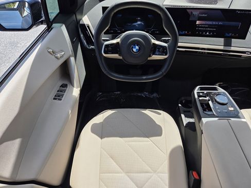 New 2026 BMW iX xDrive45 w/ Climate Comfort Package AWD/4WD image 12