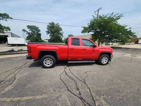 Used 2018 GMC Sierra 1500 SLE w/ SLE Value Package AWD/4WD image 13