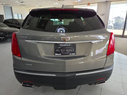 Used 2018 Cadillac XT5 Luxury w/ Driver Awareness Package AWD/4WD image 6