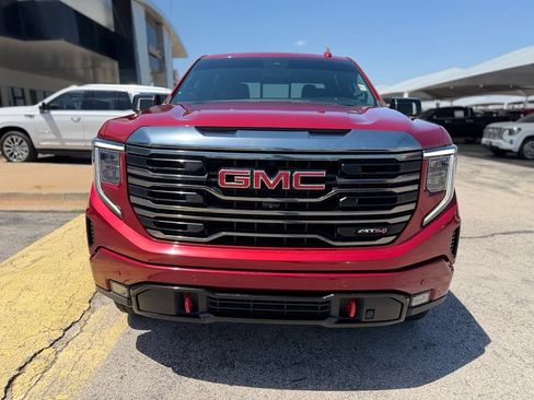 Used 2023 GMC Sierra 1500 AT4 w/ AT4 Premium Package AWD/4WD image 2