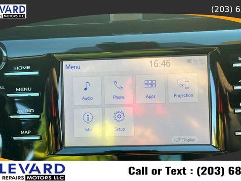 Used 2019 Toyota Camry SE image 29