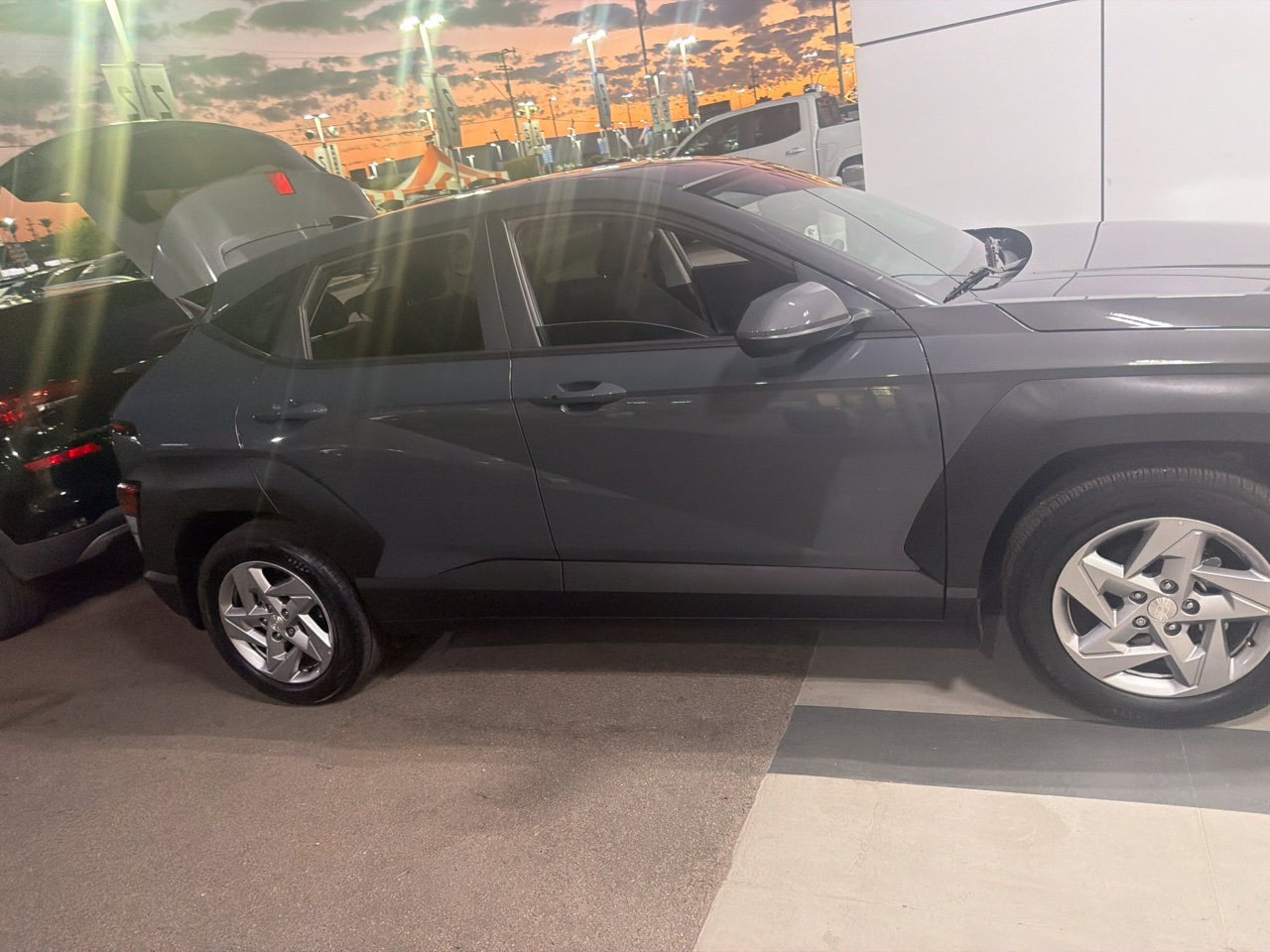 Used 2025 Hyundai Kona SE FWD image 2