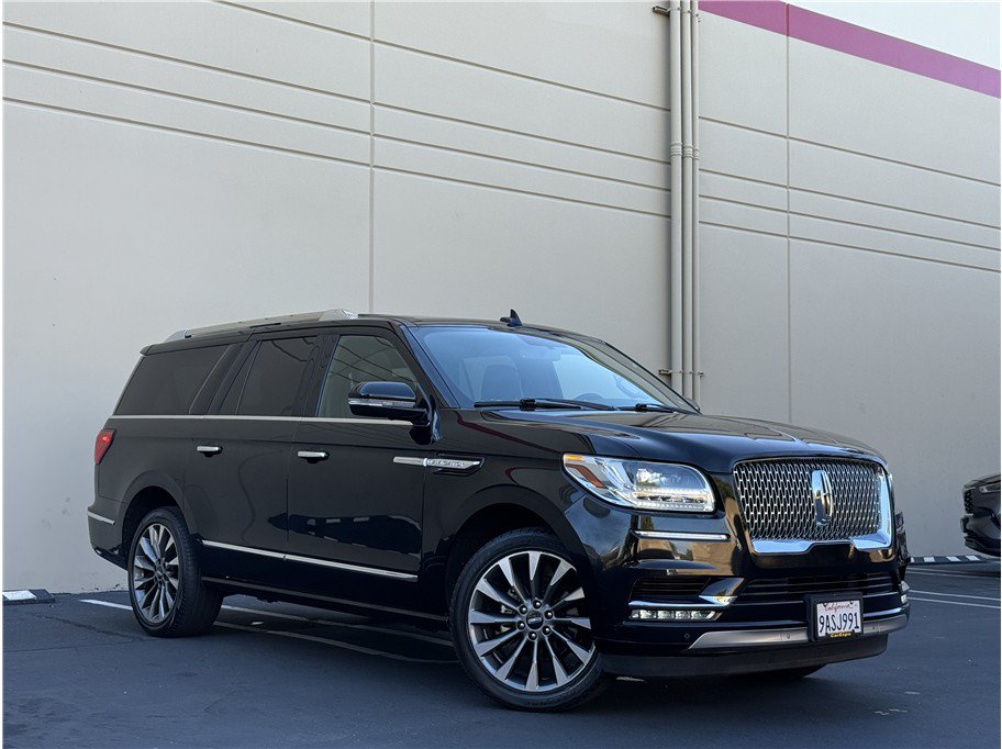 Used 2019 Lincoln Navigator L Select RWD image 34
