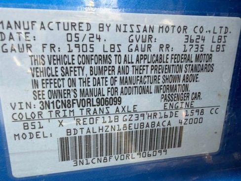 Used 2024 Nissan Versa SR FWD image 39