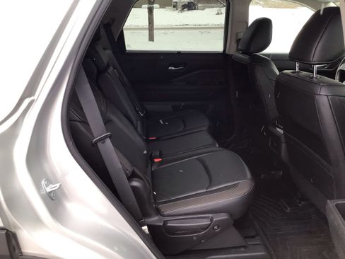 Used 2022 Nissan Pathfinder SL image 28