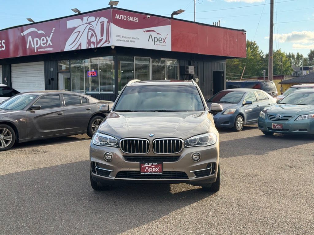 Used 2017 BMW X5 xDrive35i w/ Premium Package AWD/4WD image 3