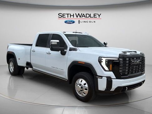 Used 2026 GMC Sierra 3500 Denali Ultimate image 1