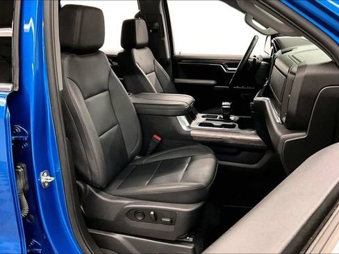 Used 2023 Chevrolet Silverado 1500 LTZ w/ LTZ Convenience Package II AWD/4WD image 8