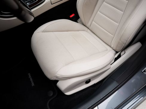 Used 2023 Mercedes-Benz E 350 Sedan image 63