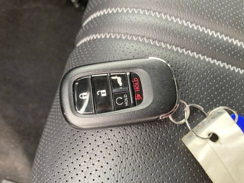 Certified 2026 Honda HR-V EX-L image 31
