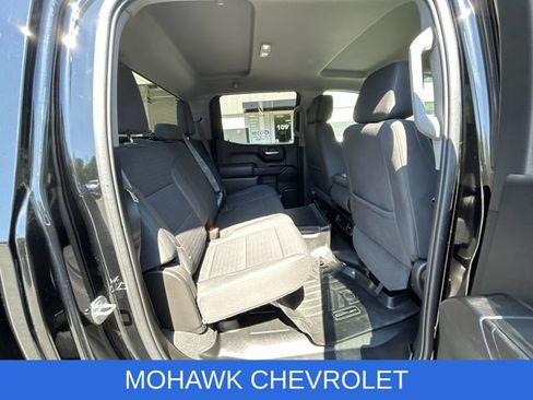 Used 2022 Chevrolet Silverado 1500 Custom AWD/4WD image 27