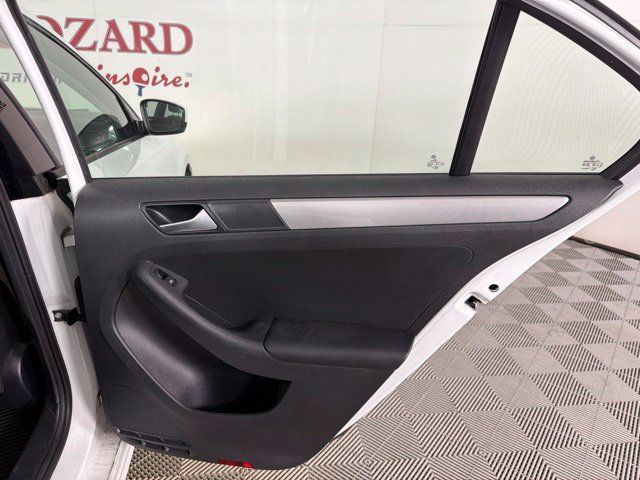 Used 2018 Volkswagen Jetta S FWD image 38
