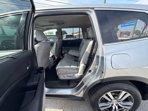 Used 2017 Honda Pilot EX-L image 12