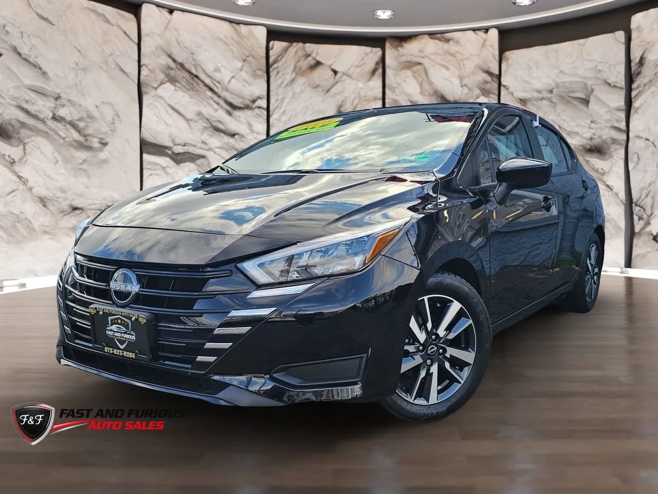 Used 2025 Nissan Versa SV w/ Trunk Package FWD image 2