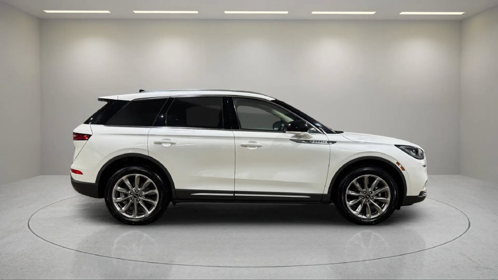 Certified 2020 Lincoln Corsair AWD w/ Premium Package image 2