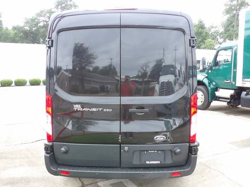 Used 2015 Ford Transit 250 148 Medium Roof RWD image 3