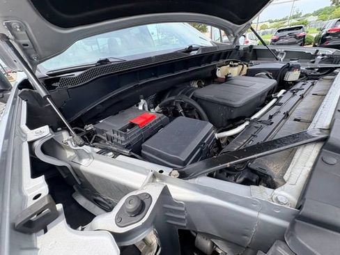 Used 2019 Chevrolet Silverado 1500 LT w/ All-Star Edition AWD/4WD image 34