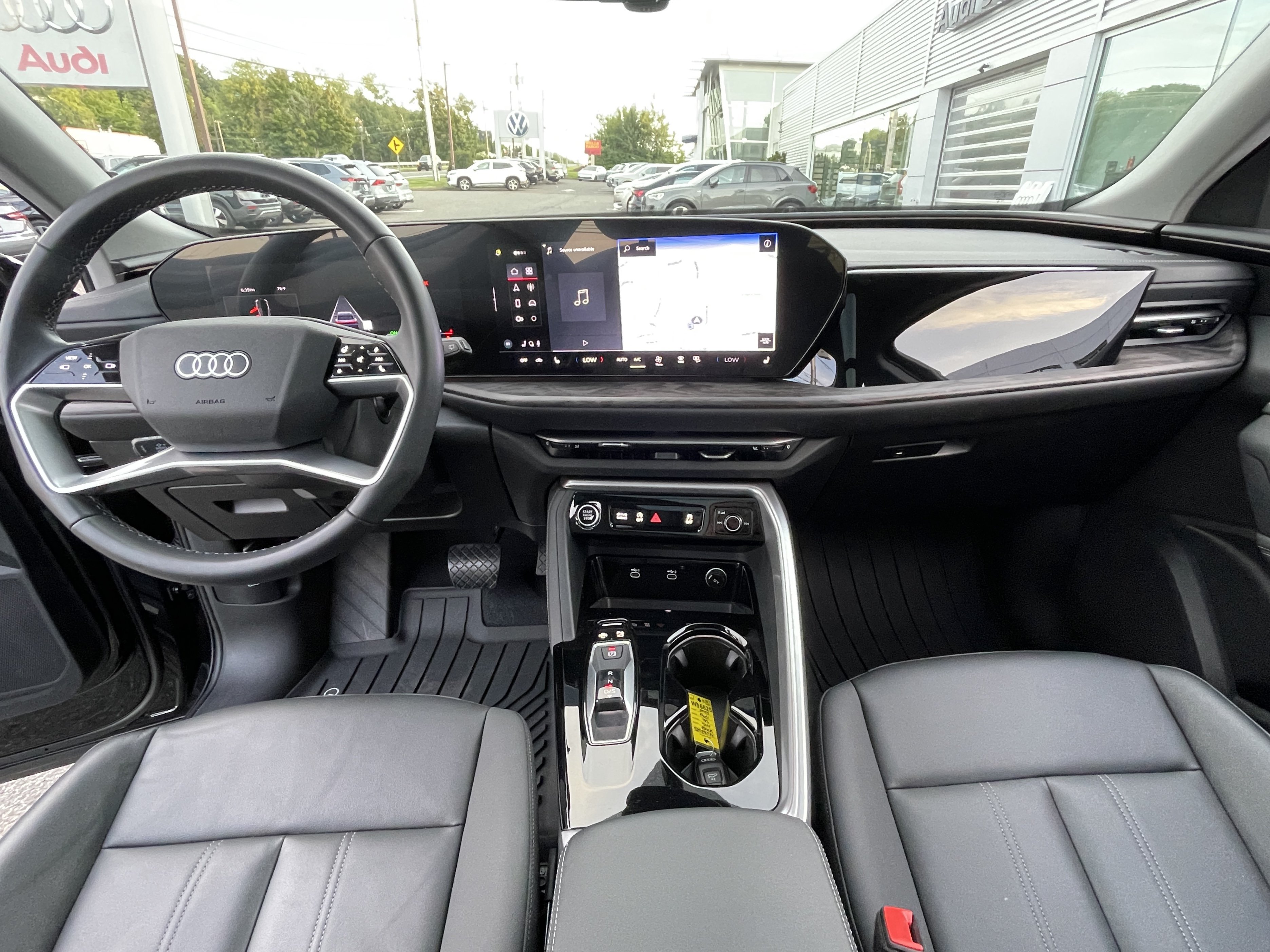 Certified 2025 Audi Q5 Premium w/ Convenience Package AWD/4WD image 8
