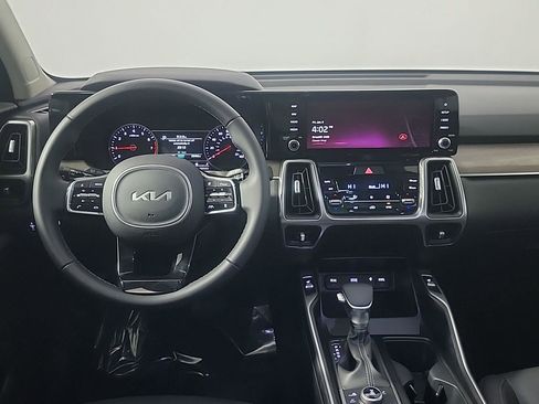 Used 2023 Kia Sorento X-Line EX image 22