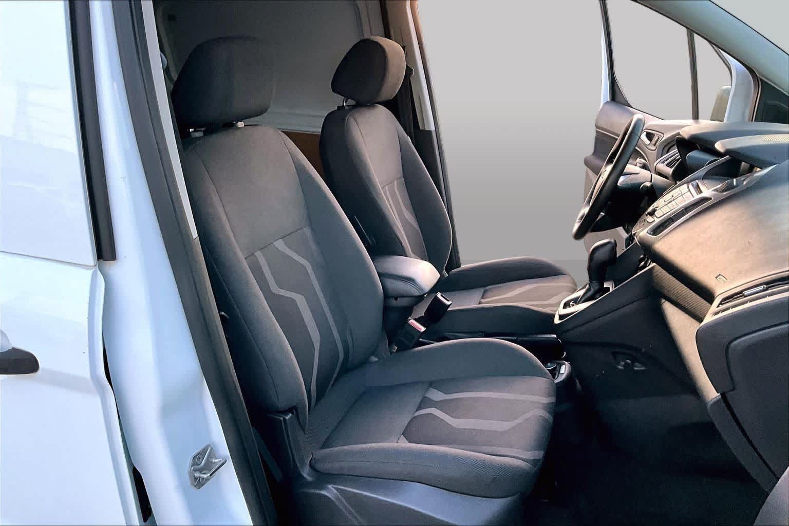 Used 2017 Ford Transit Connect XLT FWD image 8