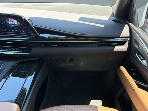 Used 2021 Cadillac Escalade Sport w/ Driver Assist Tech Package AWD/4WD image 29