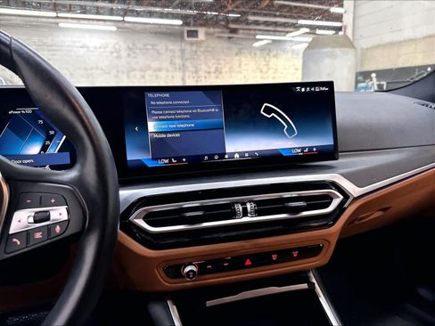 Used 2024 BMW i4 eDrive35 w/ Premium Package RWD image 9