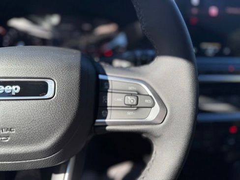 New 2026 Jeep Compass Limited image 25