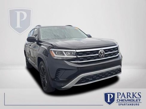 Used 2022 Volkswagen Atlas SE image 1