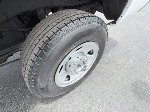 Used 2015 Ford F250 XL w/ XL Value Package AWD/4WD image 10