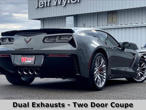 Used 2016 Chevrolet Corvette Z06 w/ 3LZ Preferred Equipment Group image 14