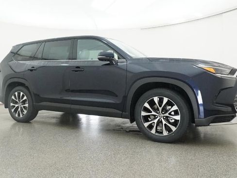New 2026 Toyota Grand Highlander AWD Hybrid image 61