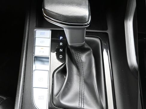 Certified 2024 Hyundai Elantra Limited image 19