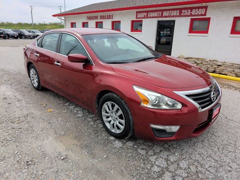 Used 2014 Nissan Altima 2.5 S image 1