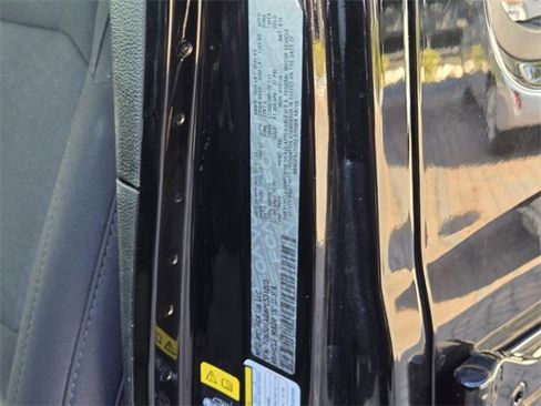 Used 2023 Jeep Gladiator Willys image 20