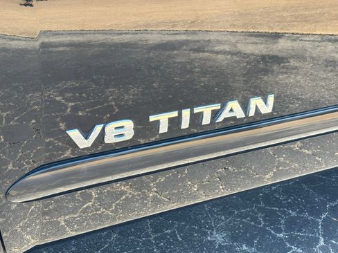 Used 2006 Nissan Titan SE RWD image 12