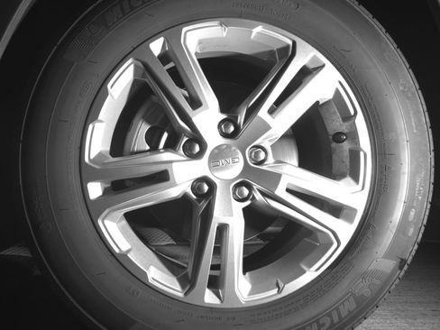 Used 2024 GMC Terrain SLE FWD image 12