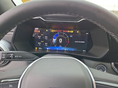 New 2025 Chevrolet Colorado LT w/ LT Convenience Package image 36